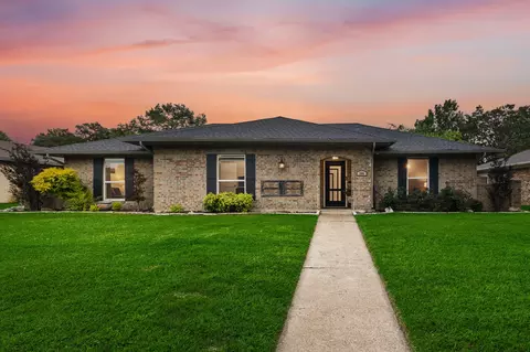 1904 Ports O Call Dr, Plano, TX 75075