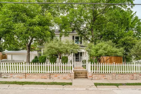 1015 N College St, Mckinney, TX 75069