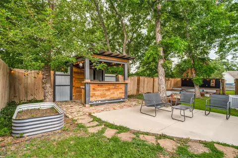1015 N College St, Mckinney, TX 75069