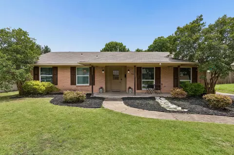 1239 Evergreen Dr, Richardson, TX 75080
