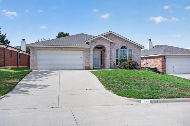 10208 Dallam Ln, Fort Worth, TX 76108
