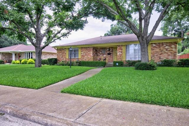 2210 Babalos Ln, Dallas, TX 75228