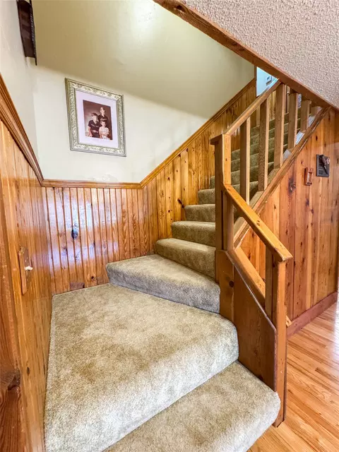 Entry Way - 703 N Avenue E, Haskell, TX 79521 photo 2 of 2