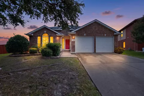 101 Wandering Dr, Forney, TX 75126