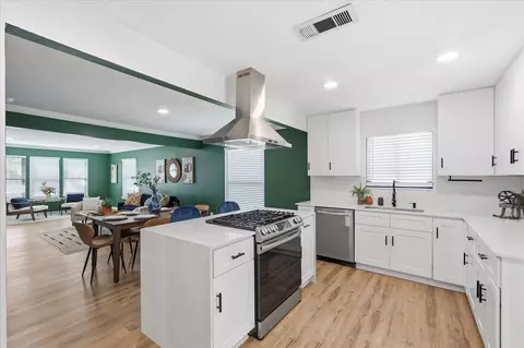 1235 Barlow Ave, Dallas, TX 75224