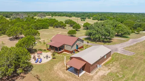 1271 Private 2120 Rd, Meridian, TX 76665