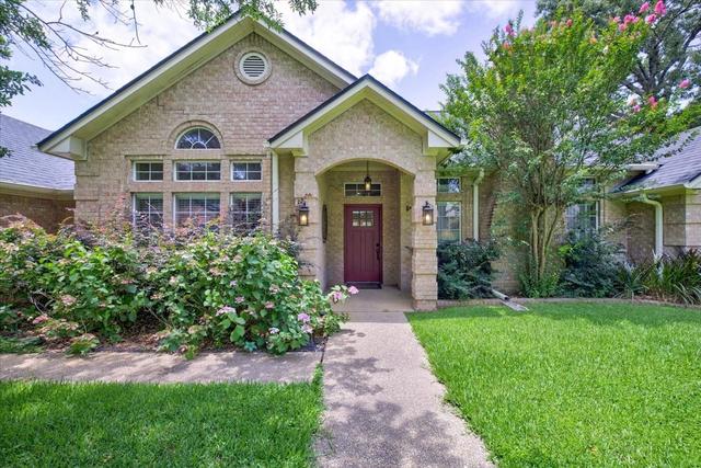 18400 Woodhollow Dr, Flint, TX 75762