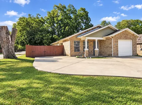 2603 Custer Dr, Dallas, TX 75216