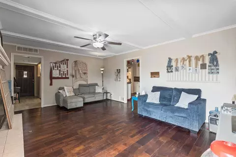 725 Branch Dr, Garland, TX 75041