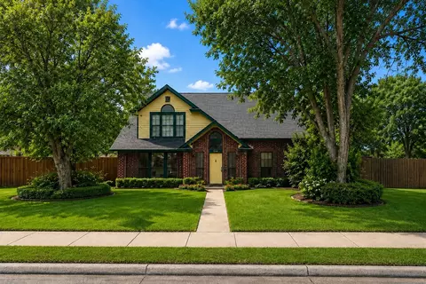 514 Rainier St, Cedar Hill, TX 75104