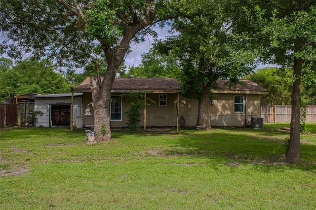 250 9th St, Cooper, TX 75432