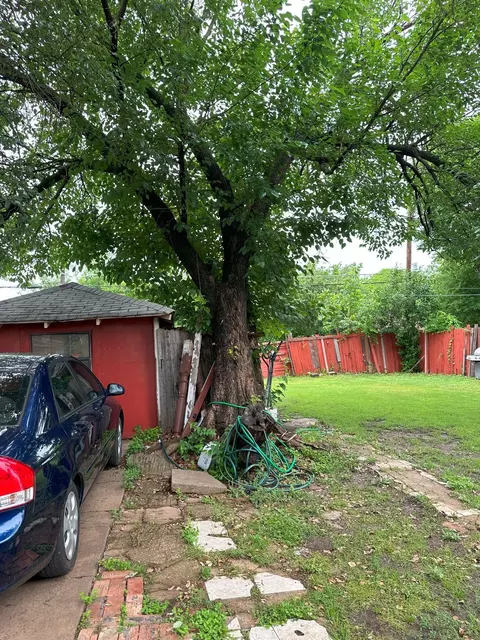 803 S Oak Cliff Blvd, Dallas, TX 75208