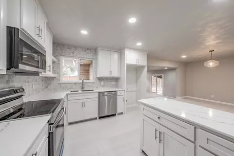 4518 Live Oak Dr, Mesquite, TX 75150