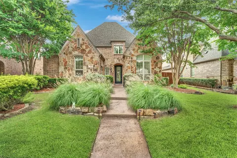 902 Greystone Dr, Allen, TX 75013