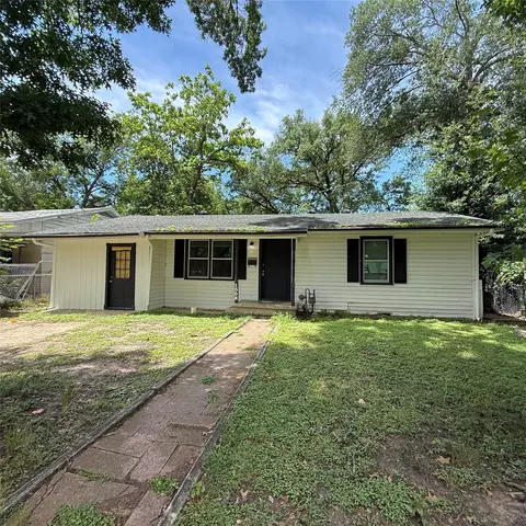 1306 Liveoak Ave, Corsicana, TX 75110