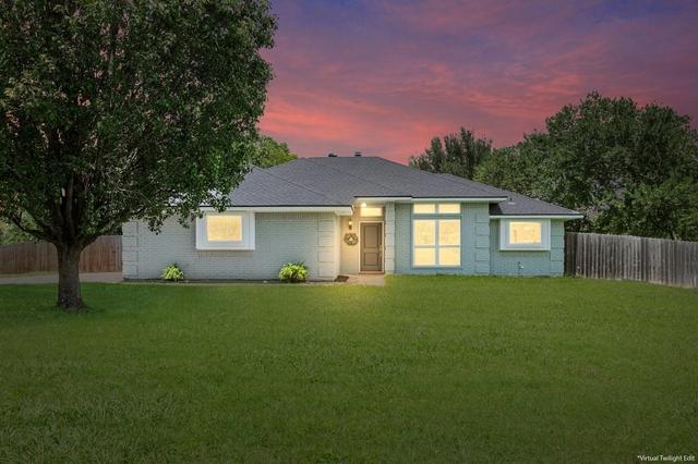 740 Castleman Creek Rd, Hewitt, TX 76643