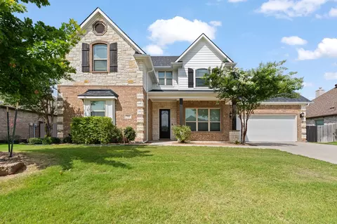 906 Bent Wood Ln, Cleburne, TX 76033