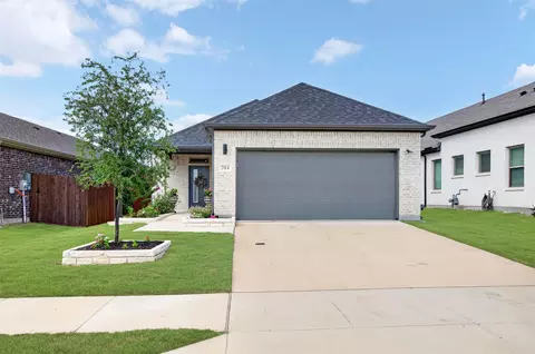 204 Mountain Meadow Ln, Mckinney, TX 75071