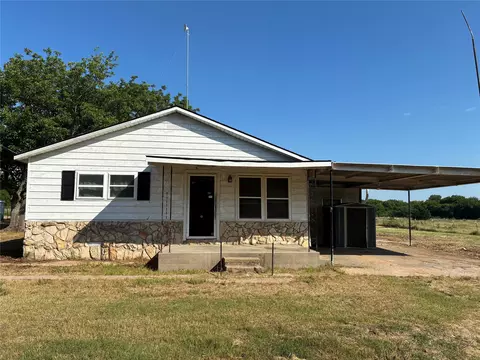 2279 Upper Montague Rd, Bowie, TX 76230