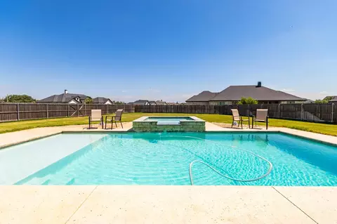 Exterior - 174 Overbrook Dr, Abilene, TX 79606 photo 2 of 3