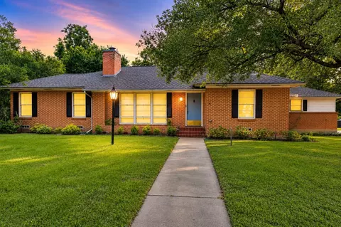 3228 Colcord Ave, Waco, TX 76707