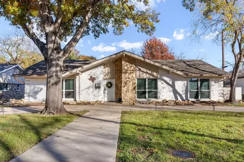 1706 Esquire Pl, Grand Prairie, TX 75050