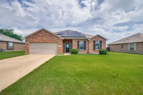 465 Collin St, Nevada, TX 75173