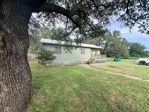 1902 Cline St, Goldthwaite, TX 76844