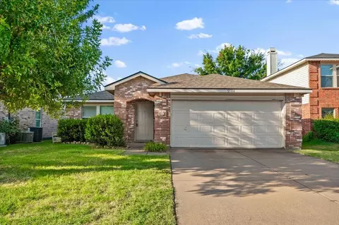 5504 Camarillo Dr, Fort Worth, TX 76244