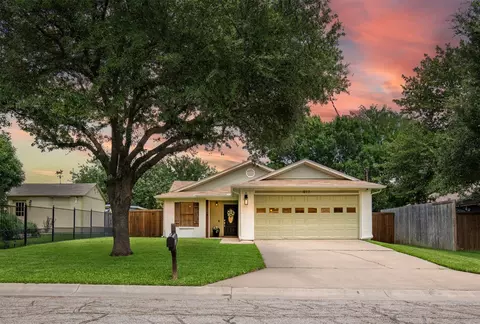 412 Pace Dr, Denton, TX 76209