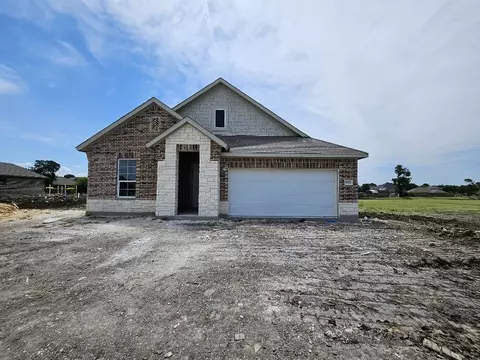 901 Silverleaf Dr, Ennis, TX 75119