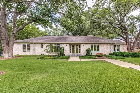 7260 Kenny Ln, Dallas, TX 75230