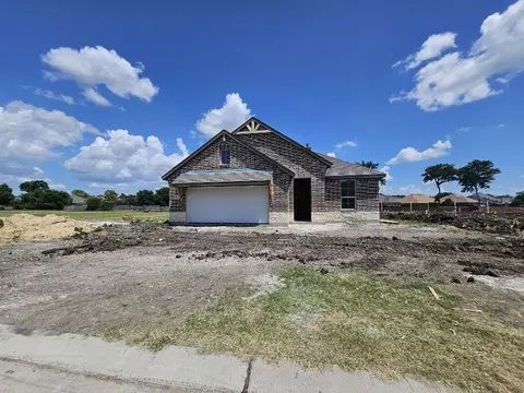 813 Silverleaf Dr, Ennis, TX 75119