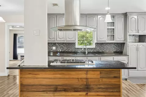 3411 Gibsondell Ave, Dallas, TX 75211
