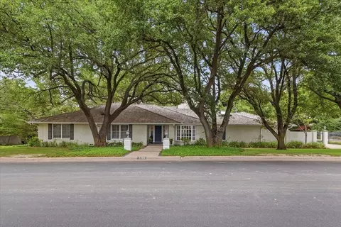 2209 Canterbury Dr, Westover Hills, TX 76107