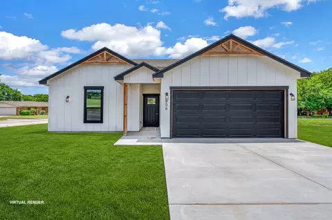 806 S Avenue Q, Clifton, TX 76634