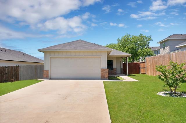 104 Sweeney St, Hillsboro, TX 76645