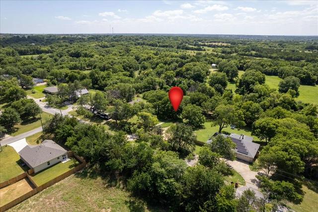 704 N Denison St, Bells, TX 75414