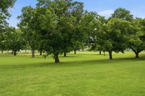 152 Fox Rd, Weatherford, TX 76088