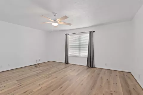 301 E 6th St, Krum, TX 76249 photo 7