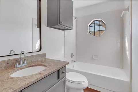 Bath - 7701 Cornell Dr, Rowlett, TX 75088 photo 1 of 4