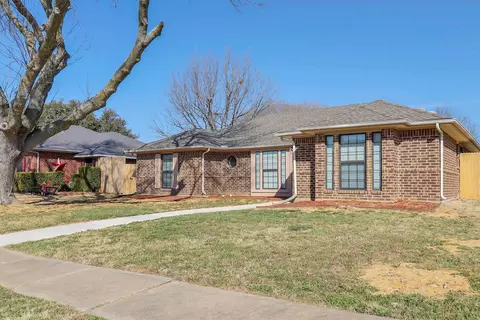 Exterior - 7701 Cornell Dr, Rowlett, TX 75088 photo 2 of 5