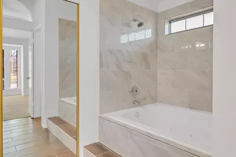 Bath - 7701 Cornell Dr, Rowlett, TX 75088 photo 4 of 4
