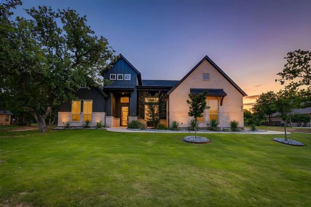 673 S Sugartree Dr, Lipan, TX 76462