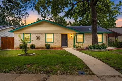 1113 Winterwood Dr, Lewisville, TX 75067