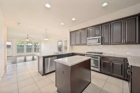 2671 Calmwood Dr, Little Elm, TX 75068