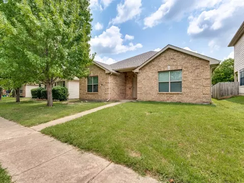 7832 Kansas Ave, Dallas, TX 75241