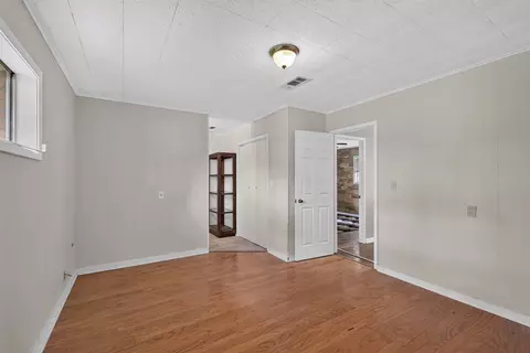 Bedroom - 305 8th St NE, Springhill, LA 71075 photo 3 of 5
