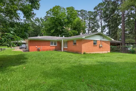 Exterior - 305 8th St NE, Springhill, LA 71075 photo 3 of 3