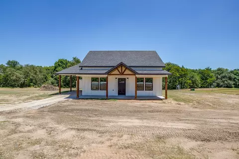 1040 Rays Way, Weatherford, TX 76085